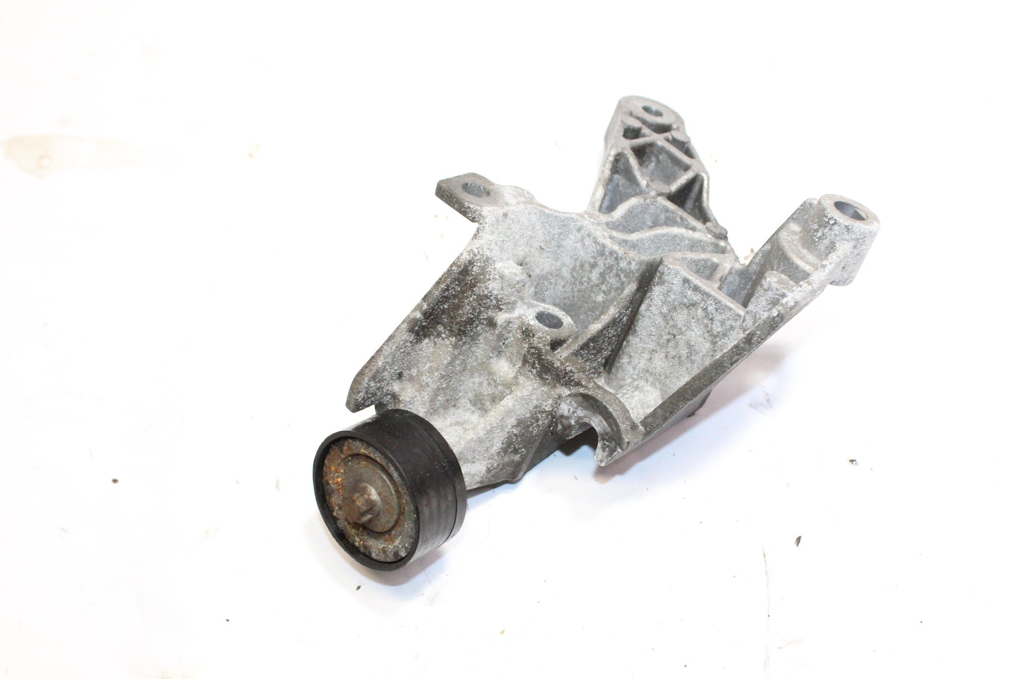 Mercedes A Class W177 Belt Tensioner Pulley A2822034300 1.3 2019