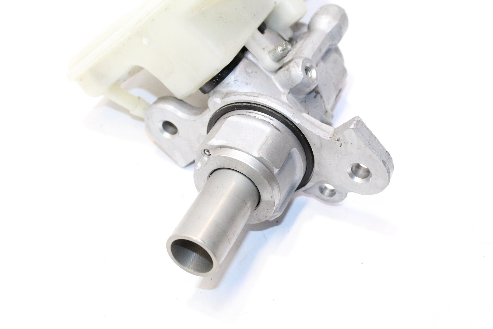 Mercedes A Class W177 Brake Master Cylinder A1774304400 2019