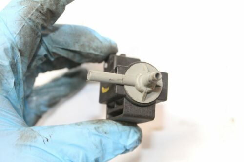 2010 LAND ROVER DISCOVERY 4 3.0 TDV6 VACUUM SOLENOID VALVE 7.02436.00