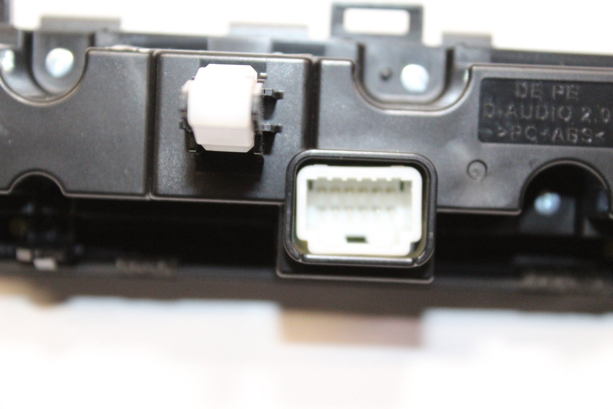 Kia Niro Audio Radio Switches Control Panel 96540-G5130 2020