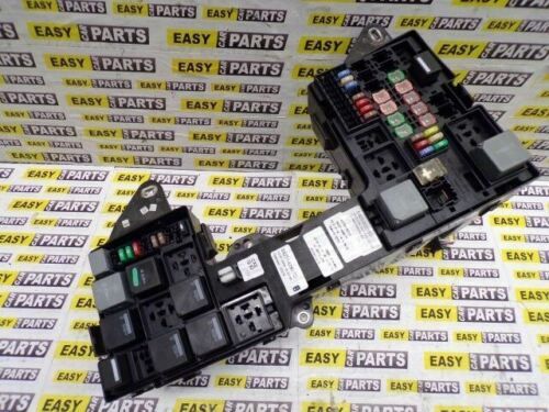 2008 JAGUAR XF 2.7 FUSE BOX P/N: 8X2T-14290-TD
