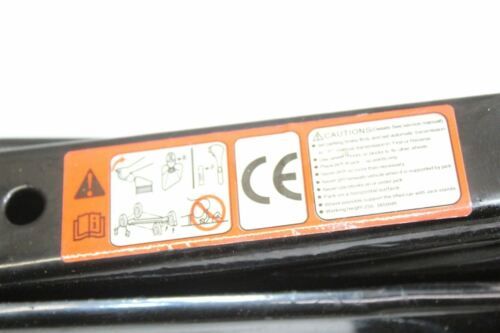 2009 SUBARU IMPREZA JACK KIT WITH TOWING EYE