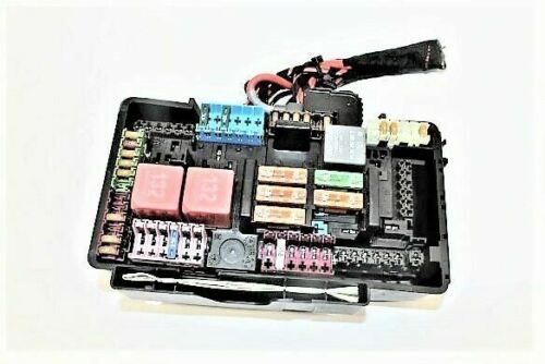 2016 MERCEDES C CLASS W205 2.0 FUSE BOX WITH RELAY A0009822923
